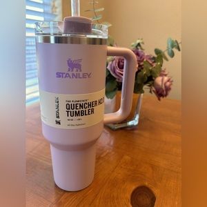 Stanley Soft Matte Orchid Quencher H2.0 Flowstate Tumbler 30oz BNIB💜